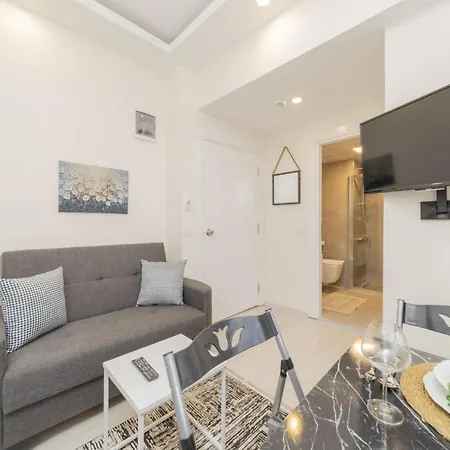 Cozy Flat W Balcony 10 Min To Mermerli Beach